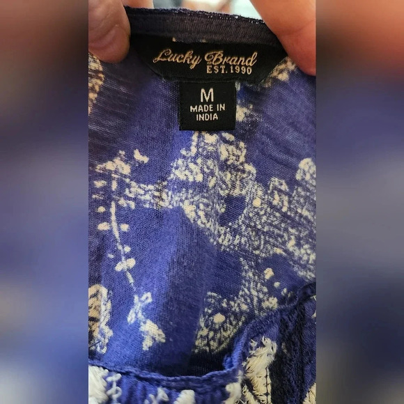 Lucky Brand Women's Floral Top Size Medium Purple Embroidered Lace Boho Peasant - Picture 3 of 9
